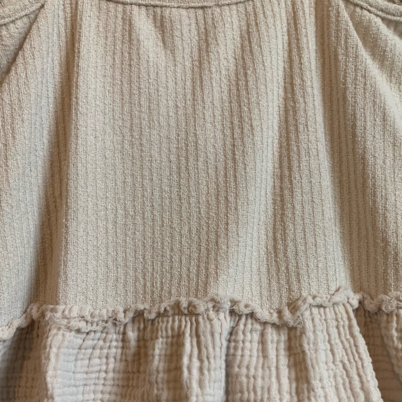 NWOT Peach Love Cream Colored Distressed Gauze Tank Top - Picture 4 of 6